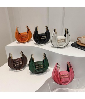 Factory Wholesale Luxury Style Crescent-Shaped Women's Shoulder Bag Hot Selling PU Handbags with Single Strap and PVC Lining