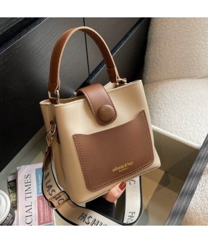 This year's popular fashion handbag new women's crossbody bags simple and atmospheric shoulder bags